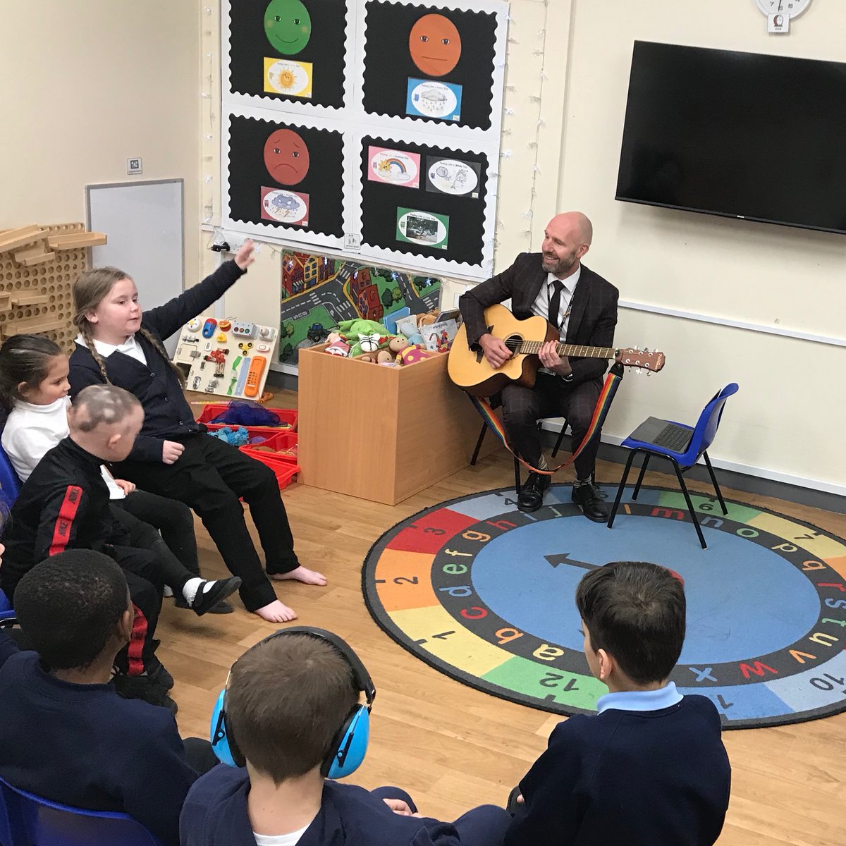 Mrssanders2006's tweet image. #class15 enjoyed our Friday morning with dj noble even had a visit from Isla.  thank you. @WhitegateSch @WhitegateLibra1 @class15298791