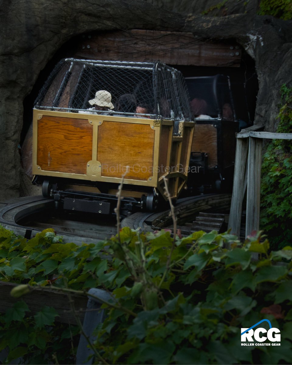RollerCoastGear's tweet image. What coaster has the most unique trains?
#lostcoasterofsuperstitionmountain #indianabeach @IndianaBeach #rollercoaster