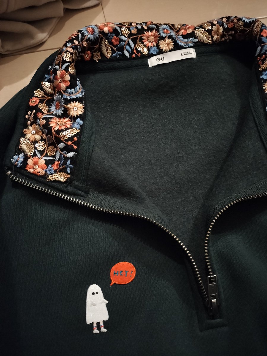 ちょうど最近その存在を知って、パーカーを可愛くしたところでしたん
いろいろあったら嬉しいなあ

#ユザワヤのインド刺繍リボンがほしい