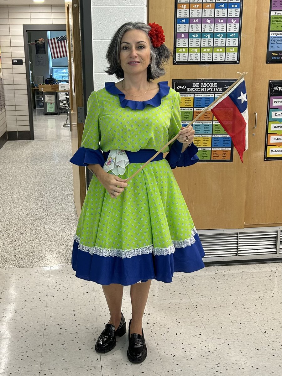 dr_avaria's tweet photo. Multicultural Day! 🇨🇱 @LBMS_Experience @LBpublicschools https://t.co/RsLtPlboPk