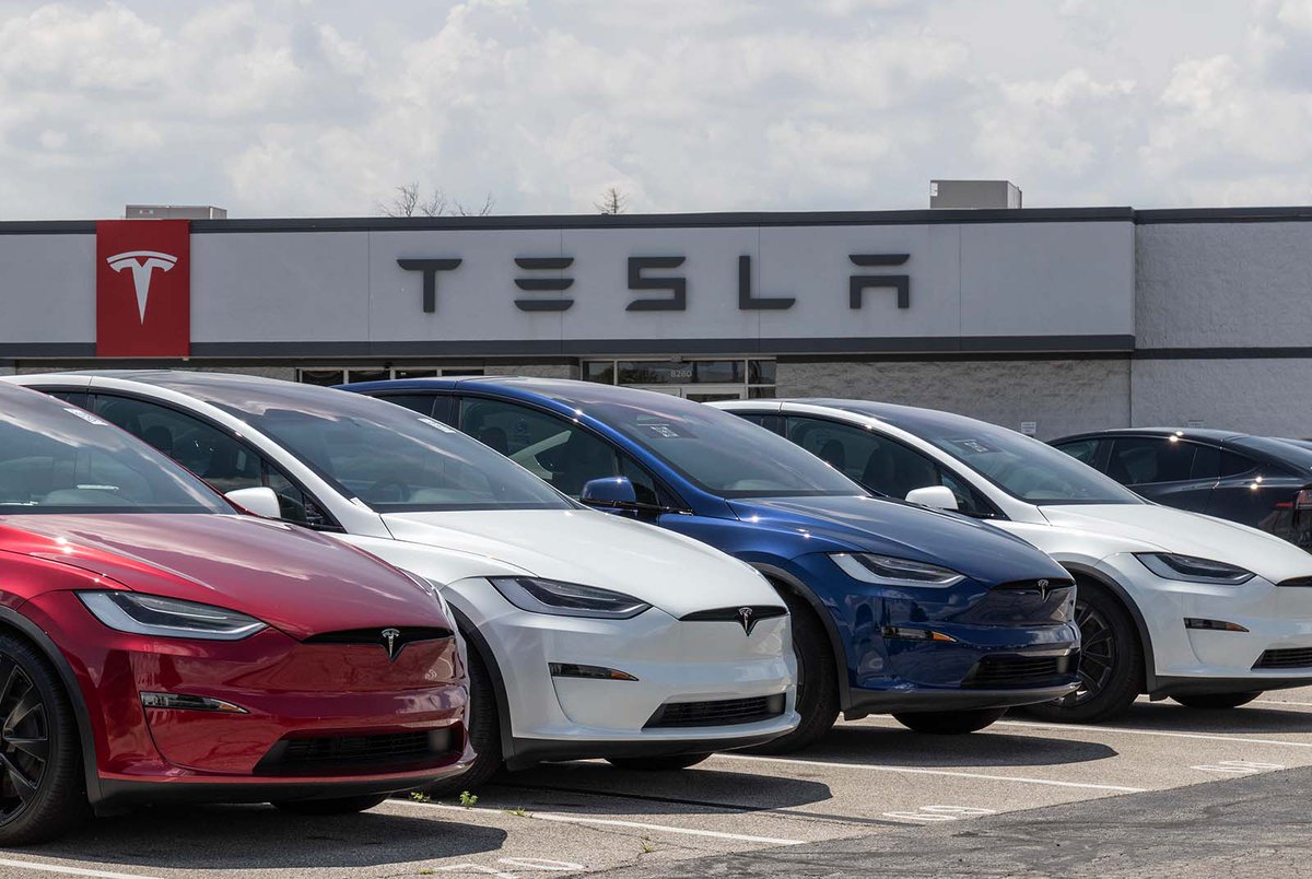 Tesla (238.77, -2.28, -0.95%) (TSLA.US) was down nearly 6 percent at $225.09 in premarket trading
#Tesla #TeslaFSD #MSFT #NVIDIA  #Amazon #Tesla   #Apple  #AI