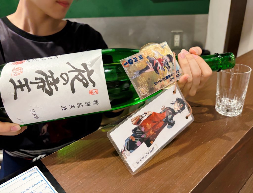 あの頃は学生だった私も、
すっかり大人の提督になりました。 