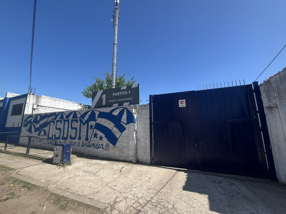 SanMartinBurz's tweet photo. ¡Que tengan un buen feriado burzaqueros! 💙🤍💙
📍Arenales 520, Burzaco, Alte. Brown

#VamosSanma https://t.co/AI6AiVNF9f