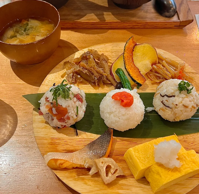 食で暮らしを明るくする、料理の芸術と味わいを楽しむことです🤩
