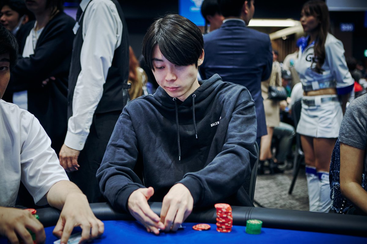 japanopenpoker's tweet photo. 【NLH Super Stack】

7位 yuyuhaku様、8位 鈴木ふみ奈様
9位 Atsuki様

入賞おめでとうございます✨

#JOPT https://t.co/9HGEs6Cni7