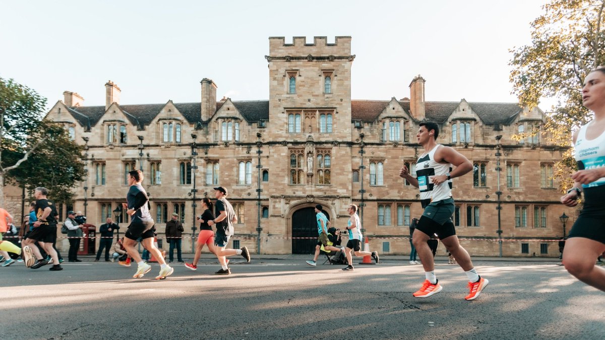 Daily Info (@dailyinfooxford) on Twitter photo Good luck to everyone taking part in todayâs <a href="/OxfordHalf/">Oxford Half</a> Marathon! Whether youâre at the front of the pack or happy cheering from the sidelines, check the online race guide for all you need to know about the big day:
motivsports.wixstudio.io/oxfordhalf-rac⌠Good luck to everyone taking part in todayâs <a href="/OxfordHalf/">Oxford Half</a> Marathon! Whether youâre at the front of the pack or happy cheering from the sidelines, check the online race guide for all you need to know about the big day:
motivsports.wixstudio.io/oxfordhalf-racâŚ