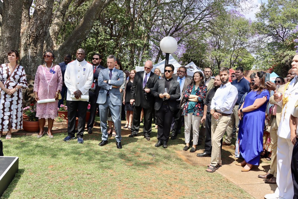 At the Spanish National Day celebration at the Residence of the Ambassador, we conveyed South Africa's dedication to enhancing bilateral ties: 

"On behalf of South Africa, I wish to reiterate our commitment to continue strengthening the important and historic partnership between