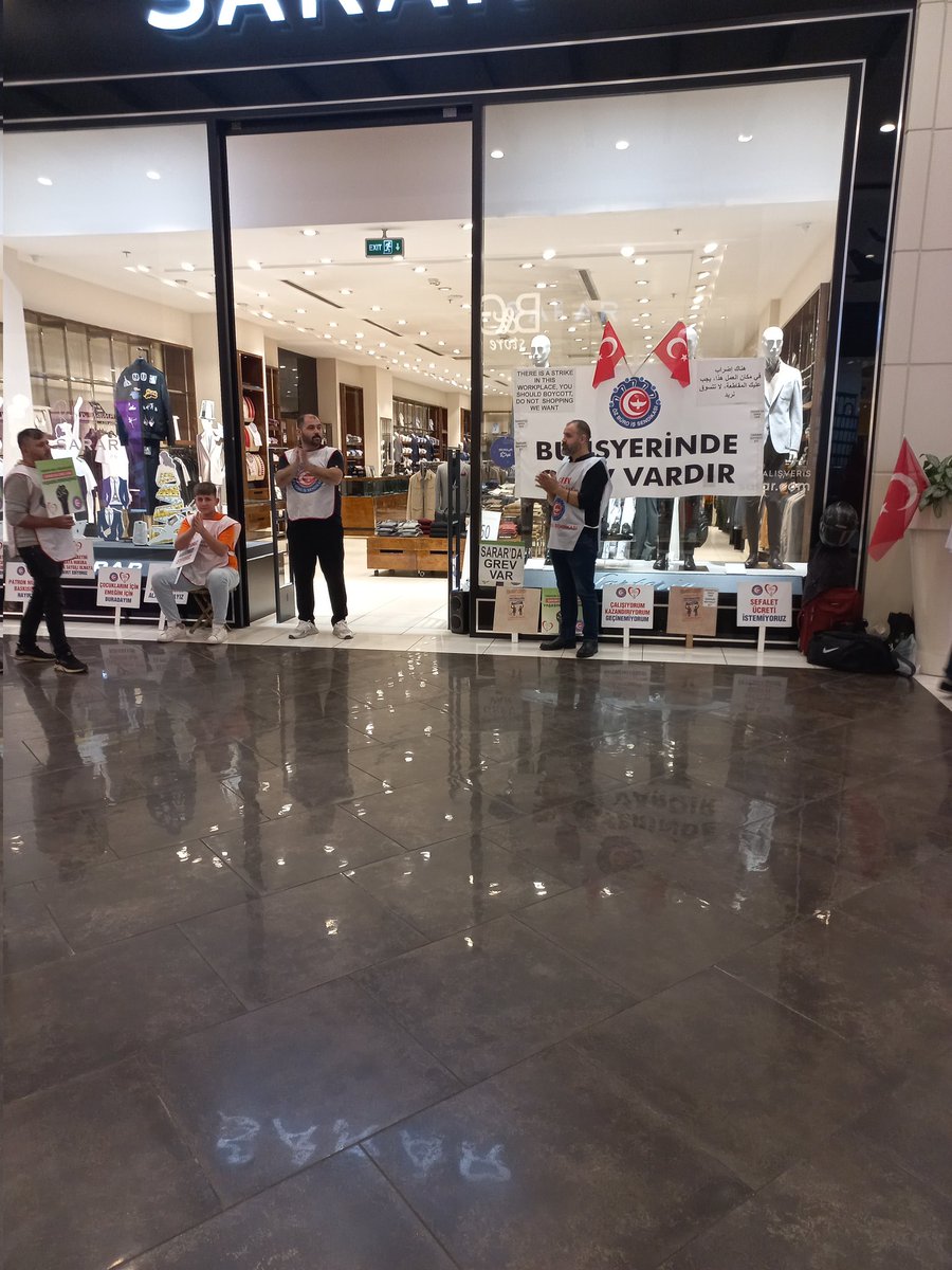 AKASYA SARAR MAGAZASINDAKİ PERSONELLER SARAR HOLDING TARAFINDAN HAKLARI YENDIĞİ ICIN GREVDELER SARAR HOLDİNG BAŞKANININ DUYARLILIGINA INANIYORUZ BOYLE BİR DAVAYA BENDE DESTEGİMI SONUNA KADAR SURDURUYORUM ...<a href="/SararGroup/">SARAR</a> <a href="/csgbakanligi/">T.C. Çalışma ve Sosyal Güvenlik Bakanlığı</a>