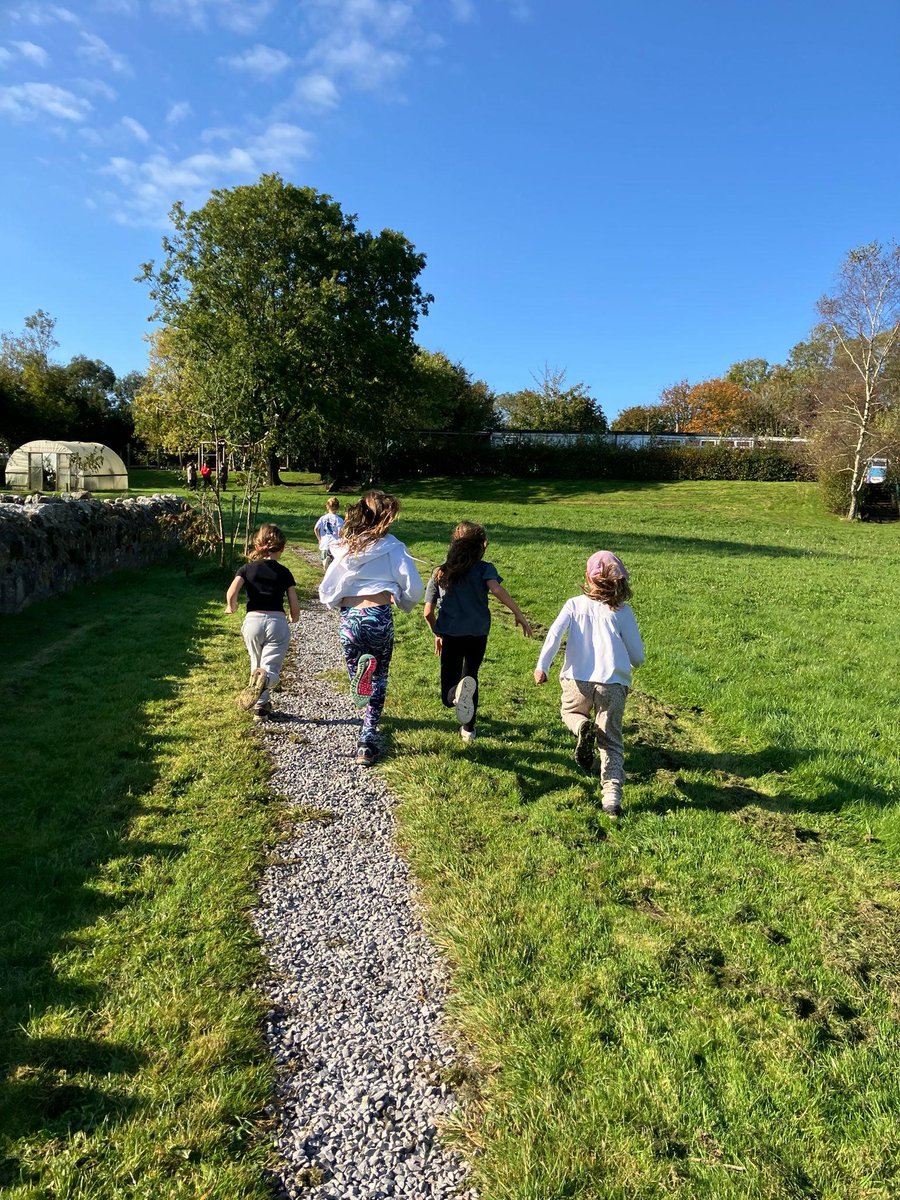 I Run Wales (@runwales) on Twitter photo 'My Daily Mile makes me proud' 🔆 We love visiting our Welsh #DailyMile schools! Today we visited <a href="/KnelstonPrimary/">Knelston Primary</a> with <a href="/ToniaAntoniazzi/">Tonia Antoniazzi</a>
<a href="/_thedailymile/">The Daily Mile UK</a> #FitForLife 'My Daily Mile makes me proud' 🔆 We love visiting our Welsh #DailyMile schools! Today we visited <a href="/KnelstonPrimary/">Knelston Primary</a> with <a href="/ToniaAntoniazzi/">Tonia Antoniazzi</a>
<a href="/_thedailymile/">The Daily Mile UK</a> #FitForLife