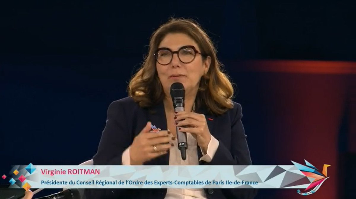 Apar_SAS's tweet photo. 📢 #CongresOEC | 🎤 Point sur l'actualité de la profession. @YannickOllivier, @RoitmanVrd et @lbenoudiz, se réunissent pour une table ronde autour des enjeux clés : attractivité, formation, durabilité, facture électronique... 🔍✨ https://t.co/5co4xrFlXS