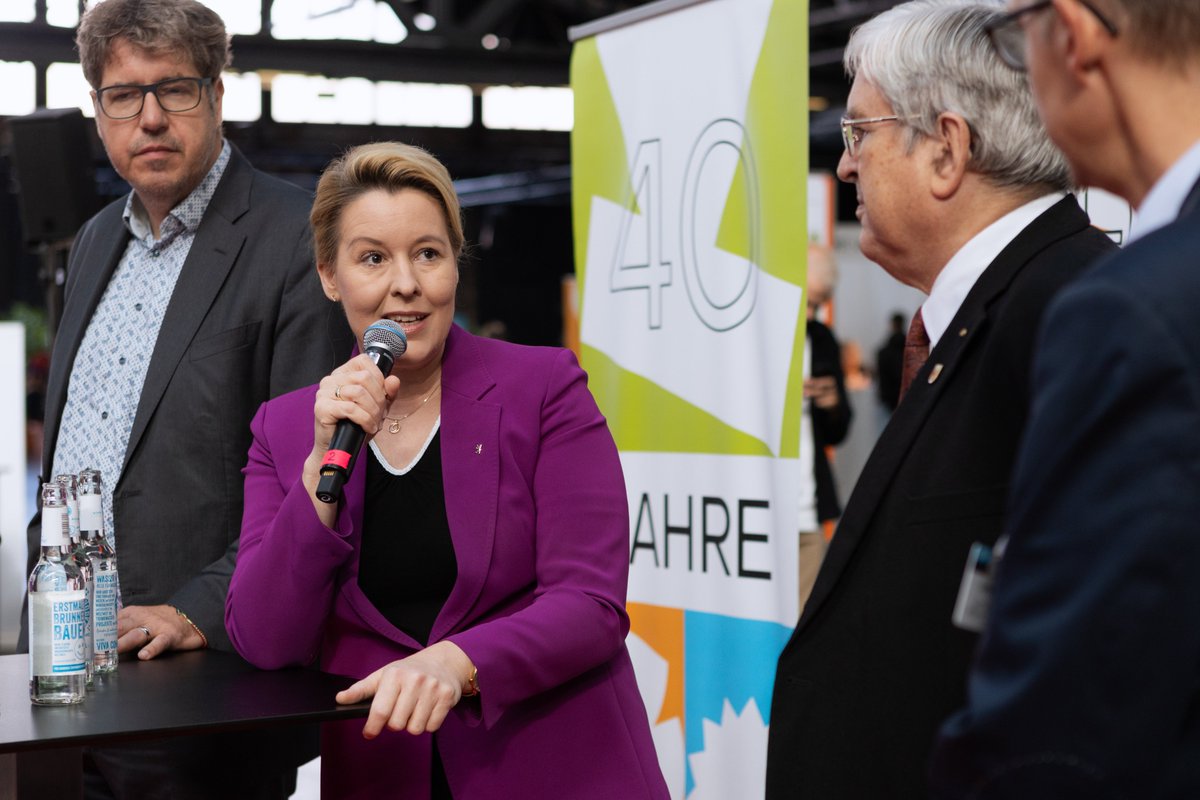 deGUT Berlin tweet media