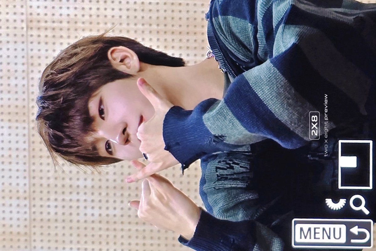 2x8_pin's tweet photo. 241011 프리뷰 #김동윤 #KIMDONGYUN #드리핀 #DRIPPIN https://t.co/17o8KWOn8W