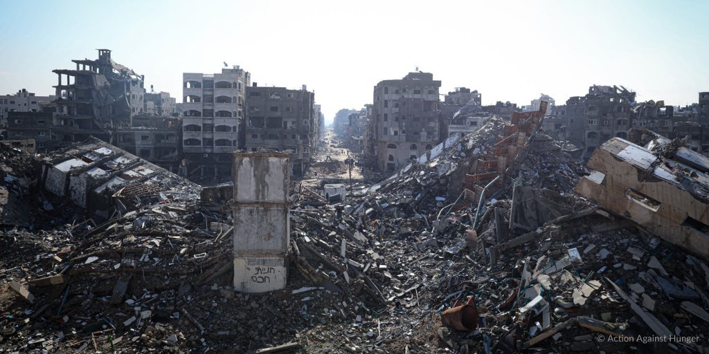 Les nouvelles du #Liban et de #Gaza sont dévastatrices.
🔴 À Gaza, l'armée israélienne a bombardé une école servant d'abri aux personnes déplacées : 28 personnes ont été tuées et plus de 50 blessées. Notre propre personnel et d'autres organisations d'aide ont perdu des proches.