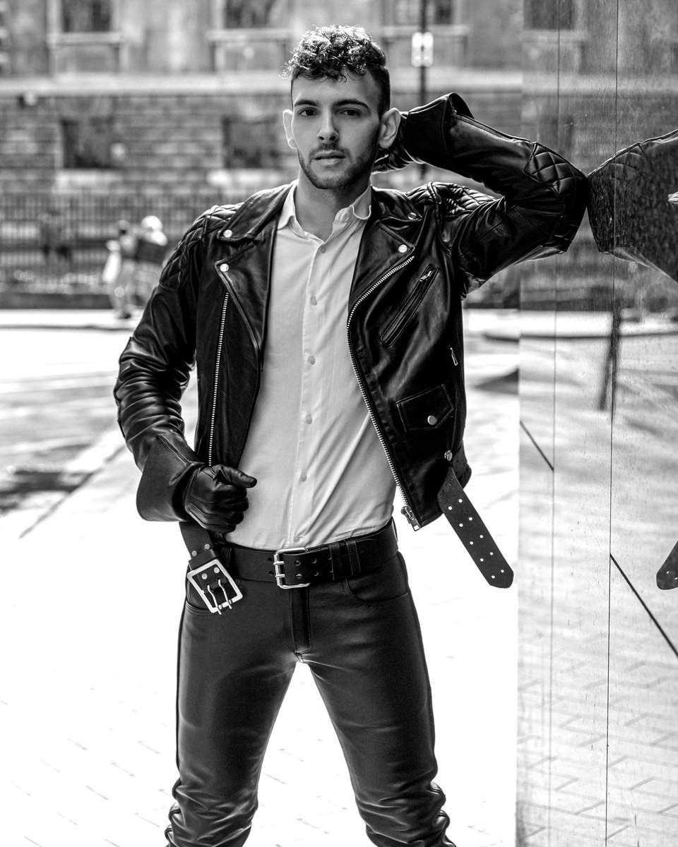 FetishDreamer tweet media