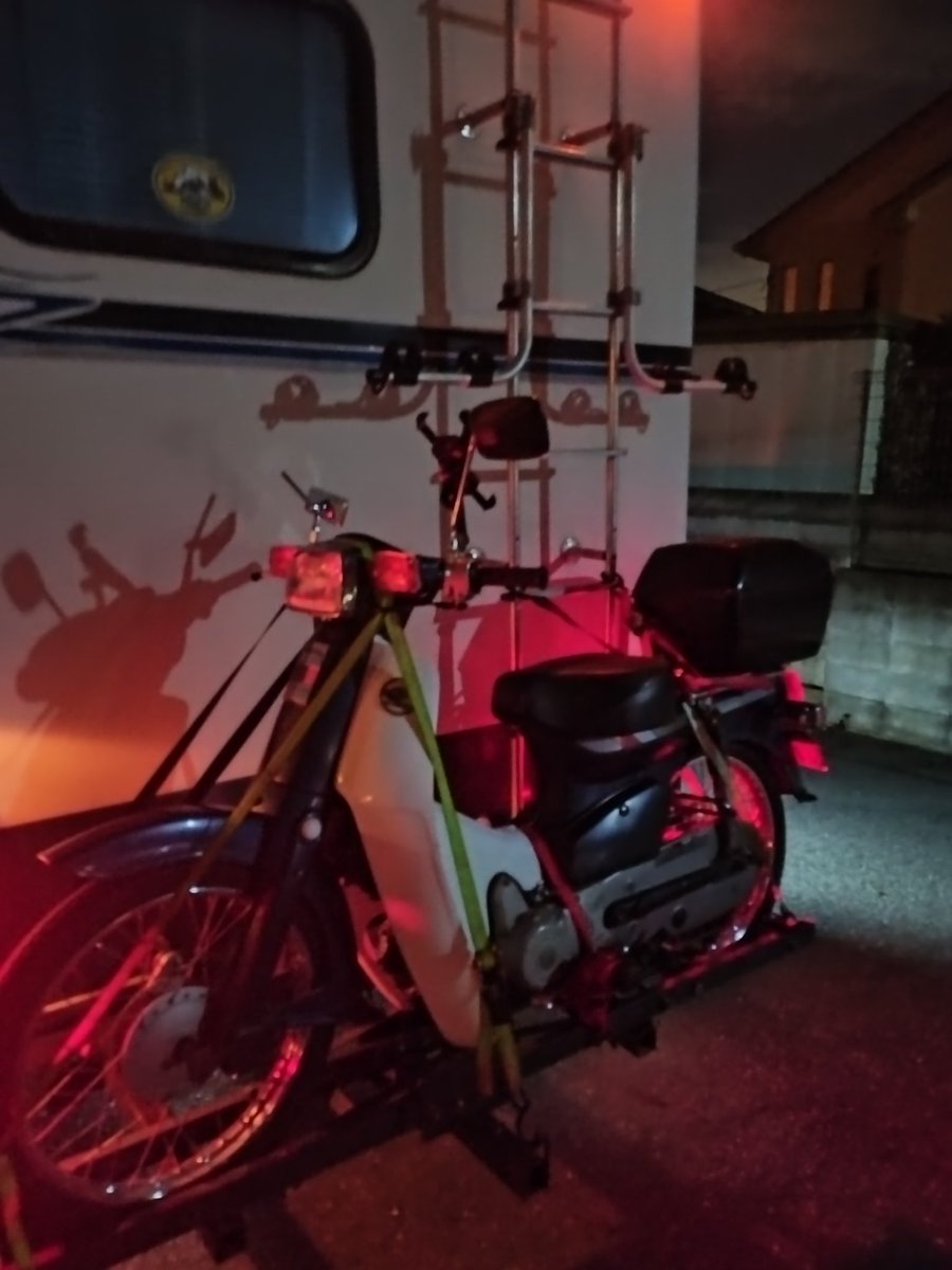 JinRbj's tweet image. 準備がやっと出来たので西伊豆に向けて出発

久し振りにカブ積んていきます

#bcヴァーノン
#bcvernon
#c19le
#motorhome
#supercub
