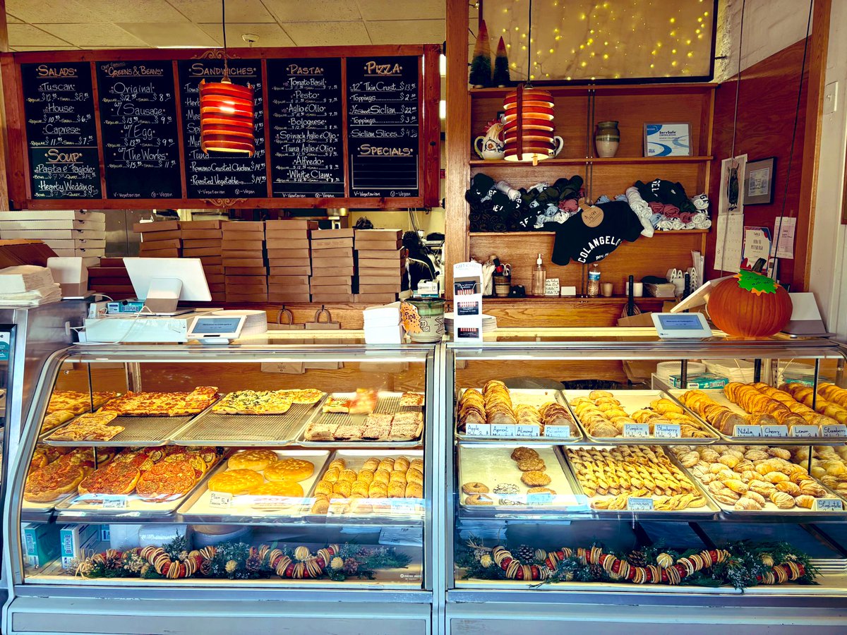 this case holds the most consistently great food in Pittsburgh, Pa.

📍 Colangelo’s