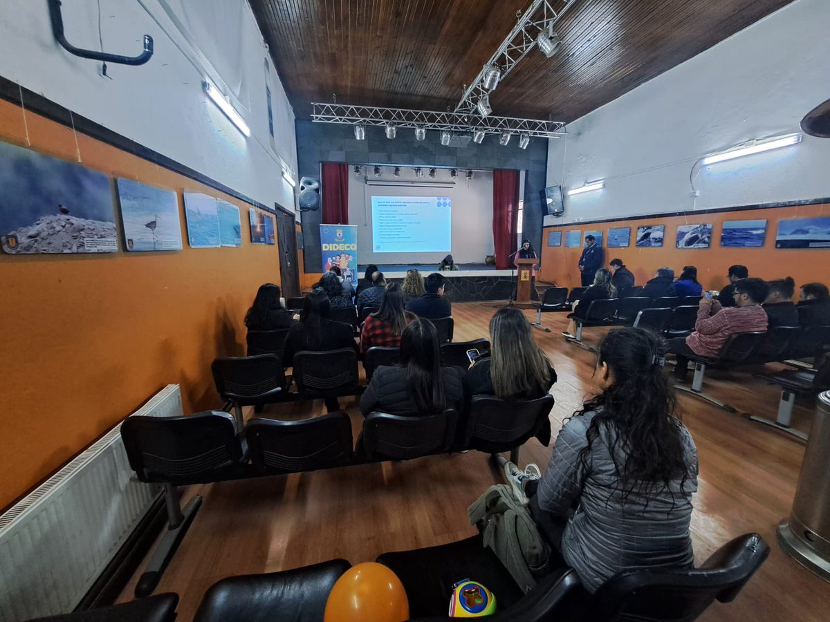 Senadis Ñuble (@senadisnuble) on Twitter photo En el marco del Sistema Nacional de Apoyos y Cuidados, en colaboración entre <a href="/SenadisNuble/">Senadis Ñuble</a>, <a href="/MDSNuble/">Seremi Desarrollo Social y Familia Ñuble</a> y la I.Municipalidad de Cobquecura se desarrolló Feria de Servicios para Personas Cuidadoras; espacio donde se orientó en materia de complemento RSH y credencial de cuidador/a En el marco del Sistema Nacional de Apoyos y Cuidados, en colaboración entre <a href="/SenadisNuble/">Senadis Ñuble</a>, <a href="/MDSNuble/">Seremi Desarrollo Social y Familia Ñuble</a> y la I.Municipalidad de Cobquecura se desarrolló Feria de Servicios para Personas Cuidadoras; espacio donde se orientó en materia de complemento RSH y credencial de cuidador/a