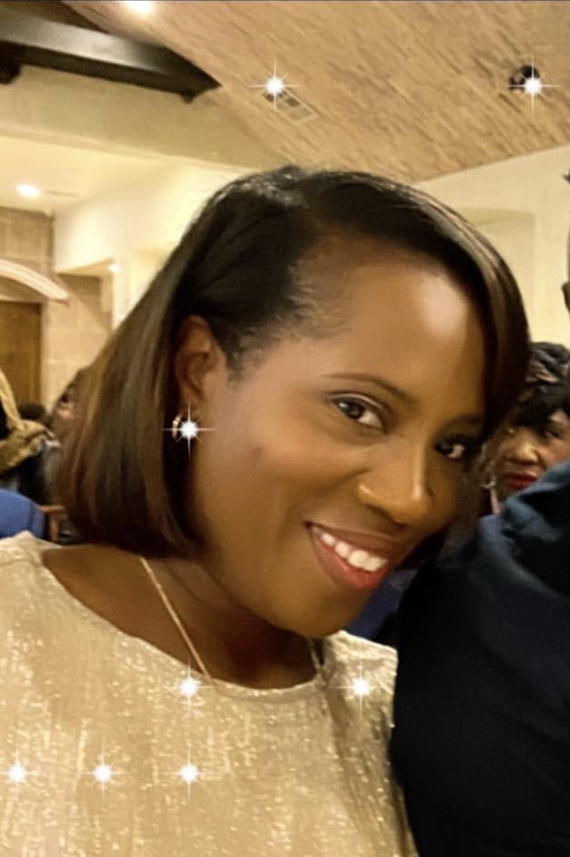 GoodmanES_AISD's tweet image. Sending birthday wishes to our amazing AP @TraylorKappelle !!!! Hope you have an amazing day and a year filled with continued blessings!🎉🎂🩷