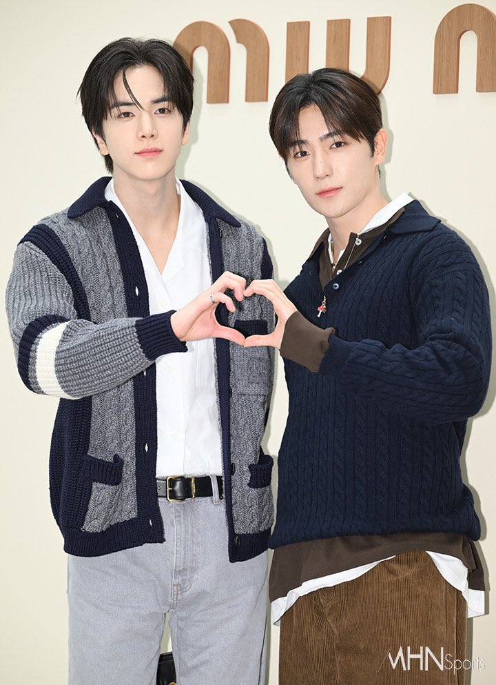 오늘 굽 없는거 신어서 키차이레전드ㅋㅋㅋㅋㅋ