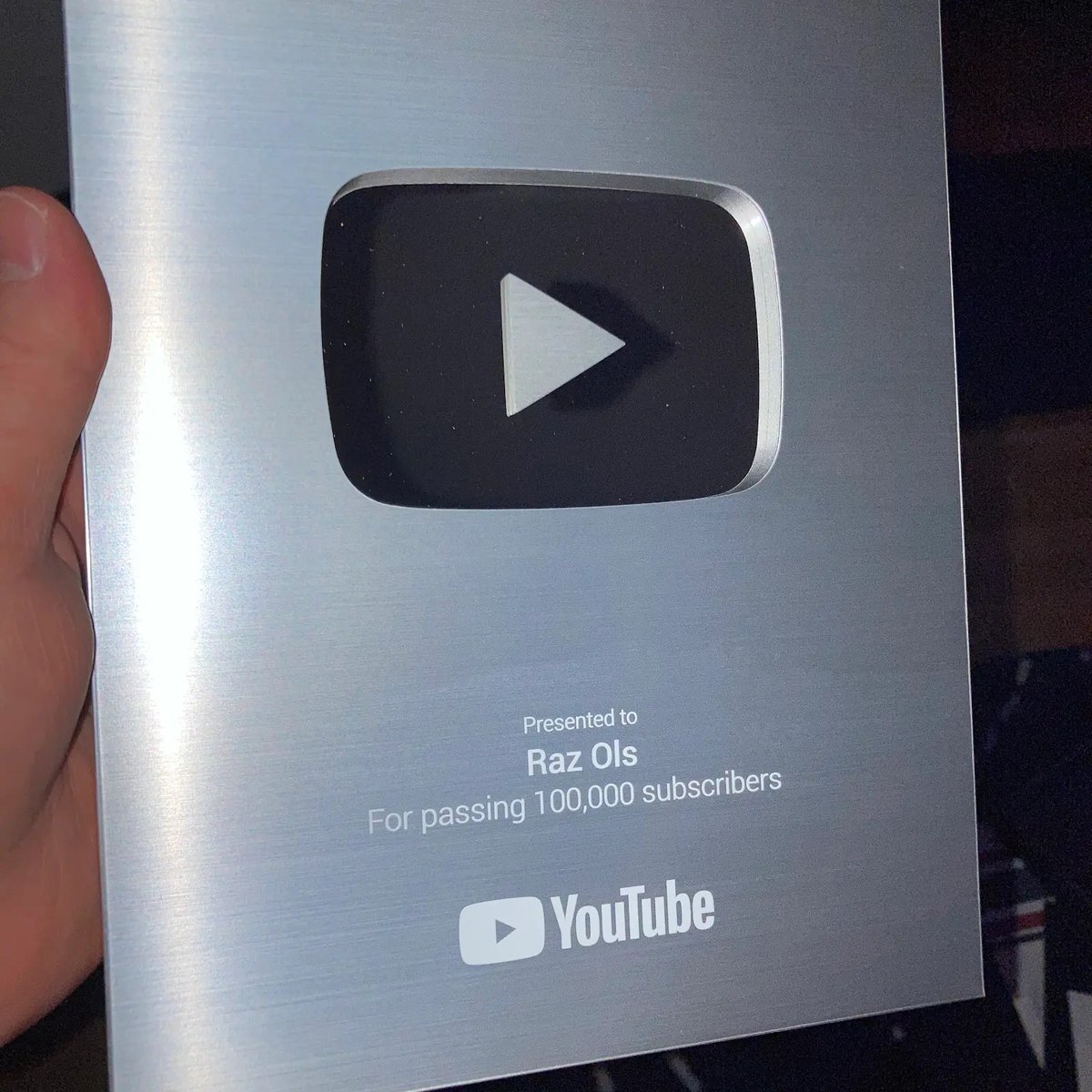 RazOlsRF's tweet image. It’s almost been ten years since I started my channel on Youtube. My only goal was to provide Roger Federer videos as I felt there were a lot of good stuff missing that should be available to tennis fans. Unexpectedly things took off really quick and suddenly I had 1000…