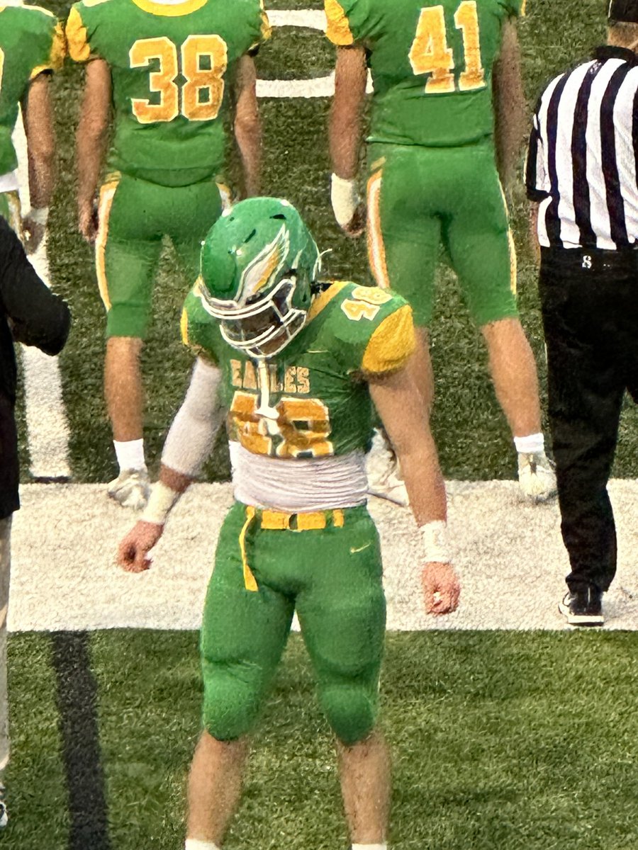 ZanderYeag1229's tweet image. Game Day baby !!! Let’s GO!!!! 
@rheacountyfb @ashby_brandon @harvey_taylor09 @kevin_whitson 

Time to eat men !!! Leeetttssss Goooo!!!
#timetostepup
#FridayNightLights 
#defensewinschampionships
#dogseat
#puppiesplay