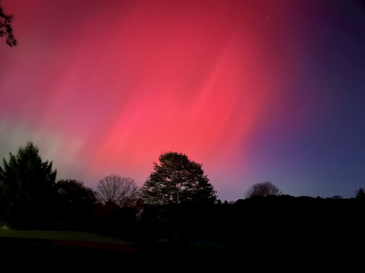 Did you happen to catch the #northernlights (#auroraborealis) lighting up the sky last night? Caused by an unusually strong geomagnetic solar storm, this phenomenon had increased visibility across the United States! 

Have you ever wondered about the science behind them?