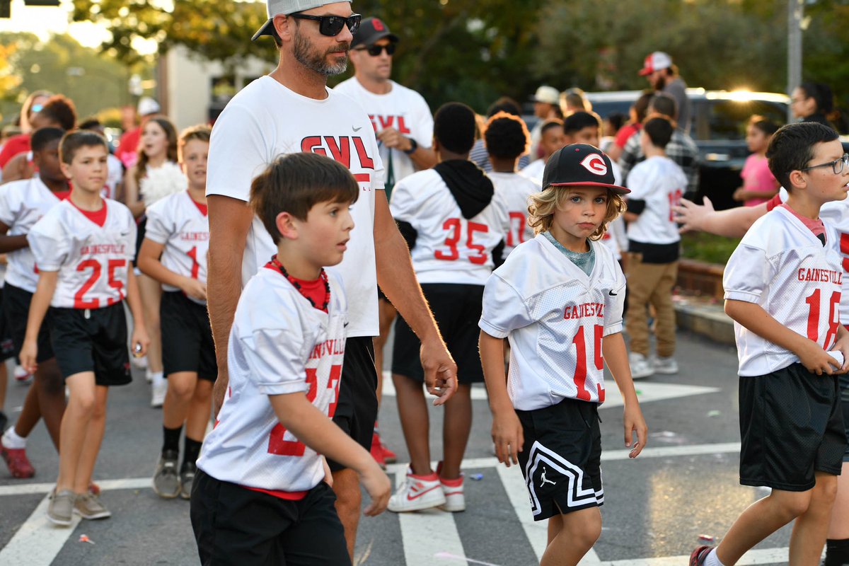 Go Red Elephants tweet media