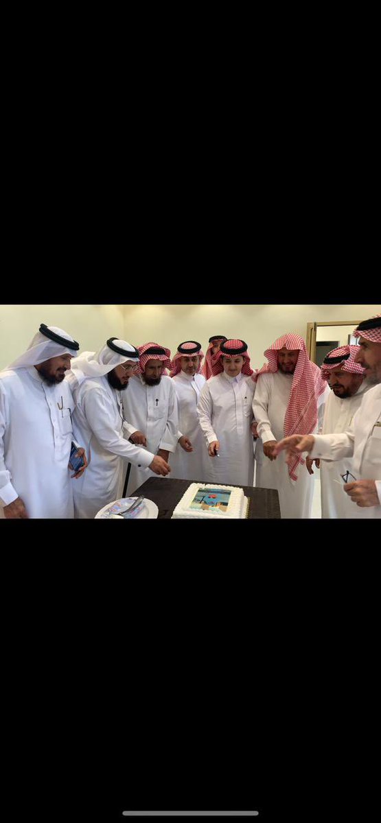 madar8880's tweet photo. في هذا اليوم الجمعة ٨ربيع ثاني 
.
.
تم تكريم ابن العم غالب بن حسين الحسين لختمة كتاب الله تعالى، في محل العم عبدالله بن ناصر، سائلين الله تعالى أن يجعله شاهداً له لا عليه، وأن يجعله من أهل الله وخاصته. https://t.co/GawAaDDOJn
