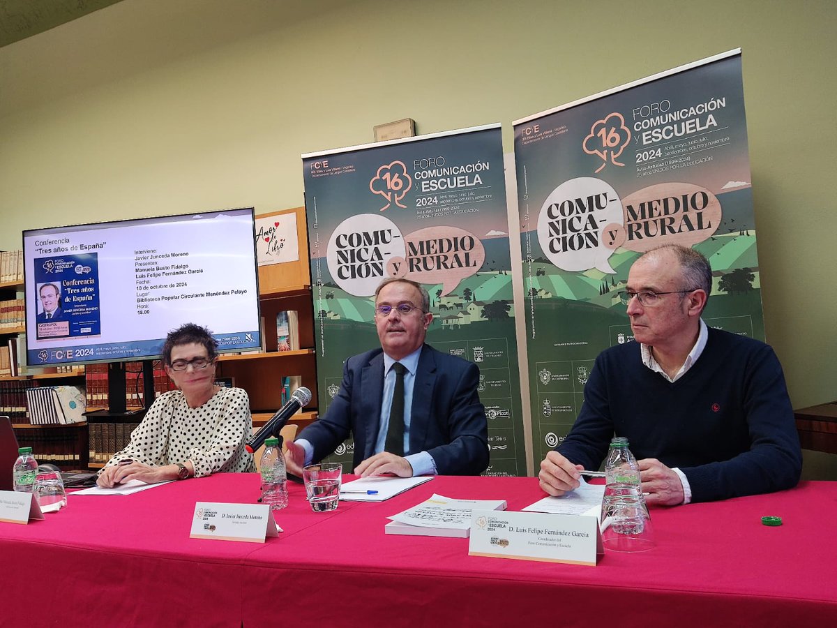 forocye's tweet image. Javier Junceda @JUNCEDA_ABOGADO impartió la conferencia "Las tres Españas" en la Biblioteca Popular Circulante Menéndez Pelayo de Castropol y en el marco de este 16 Foro Comunicación y Escuela".