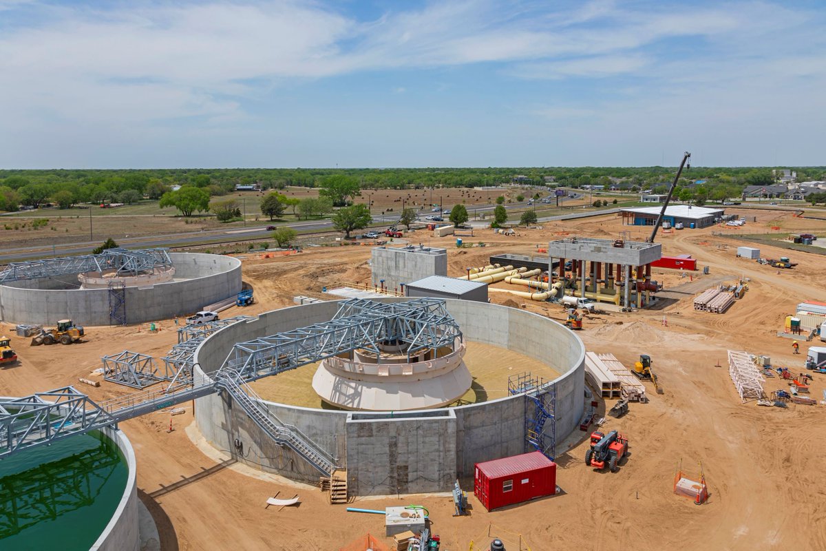 SiteBoxStorage's tweet image. Onsite at the Wichita Water Works facility&apos;s construction site to help with their storage needs. #portablestorage #mobilestorage