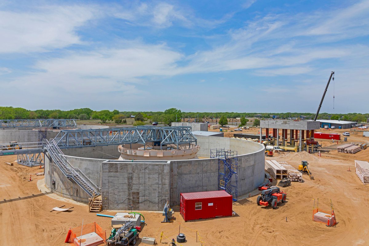 SiteBoxStorage's tweet image. Onsite at the Wichita Water Works facility&apos;s construction site to help with their storage needs. #portablestorage #mobilestorage