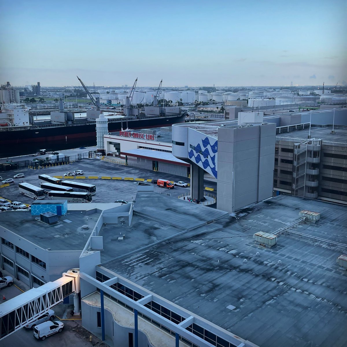 ParoDeeJay's tweet image. Good morning, Port Everglades!! #SunPrincess #PrincessCruises