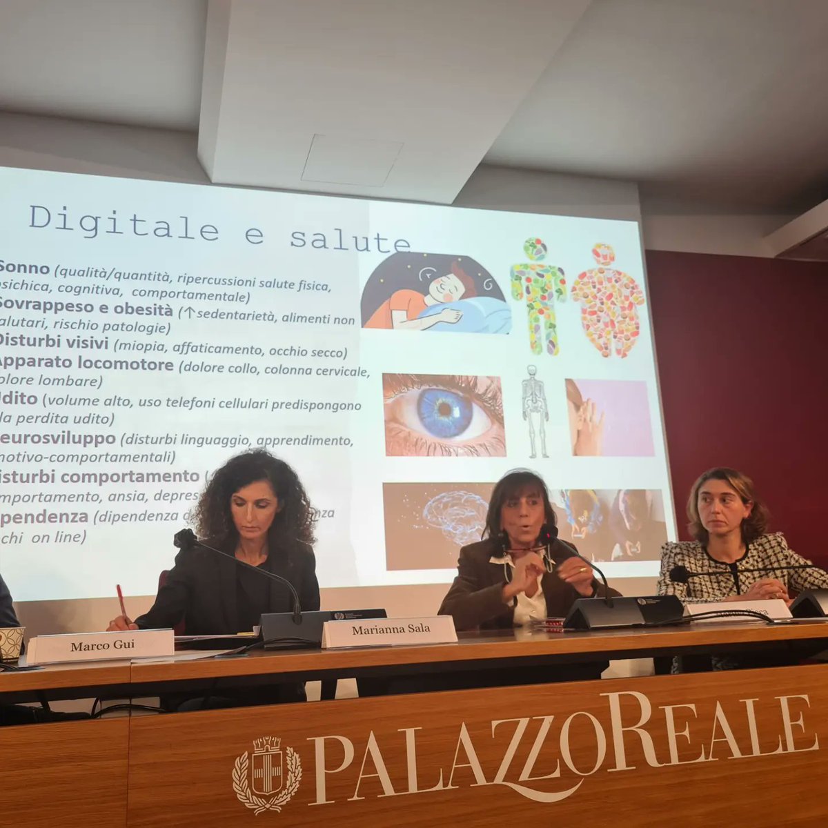 "Raccomandazioni su benessere e sicurezza online di bambini, bambine e preadolescenti"
Alla #Milano #DigitalWeek presentato il documento frutto di due anni di dialogo fra istituzioni, esperti, scuole, educatori, medici, famiglie e ragazzi 
<a href="/unimib/">Università degli Studi di Milano-Bicocca</a> <a href="/ComuneMI/">Comune di Milano</a> <a href="/atsmilano/">ATS Città Metropolitana di Milano</a>