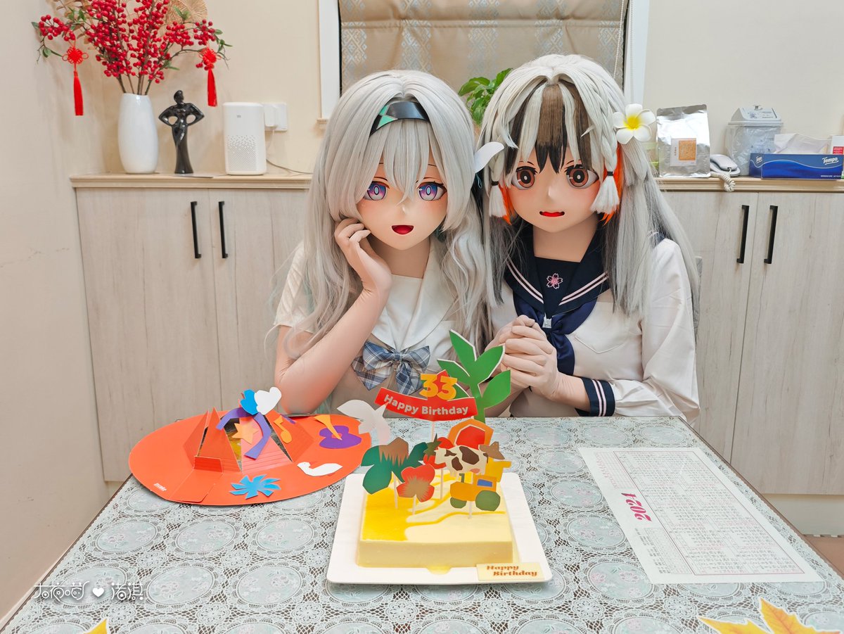 Asher大夜喵 (@ashermiao) on Twitter photo 值得珍惜和铭记的时光——有爸妈、亲爱的一起在家陪我过生日,幸福就是如此简单~
📸&🛠️:咱爸妈
自家冉月出品头壳:
流萤(我自己)、雪雉(<a href="/Zhuqi_kig/">Kor0S3ns31渚淇</a> )
#着ぐるみ #kigurumi 值得珍惜和铭记的时光——有爸妈、亲爱的一起在家陪我过生日,幸福就是如此简单~
📸&🛠️:咱爸妈
自家冉月出品头壳:
流萤(我自己)、雪雉(<a href="/Zhuqi_kig/">Kor0S3ns31渚淇</a> )
#着ぐるみ #kigurumi