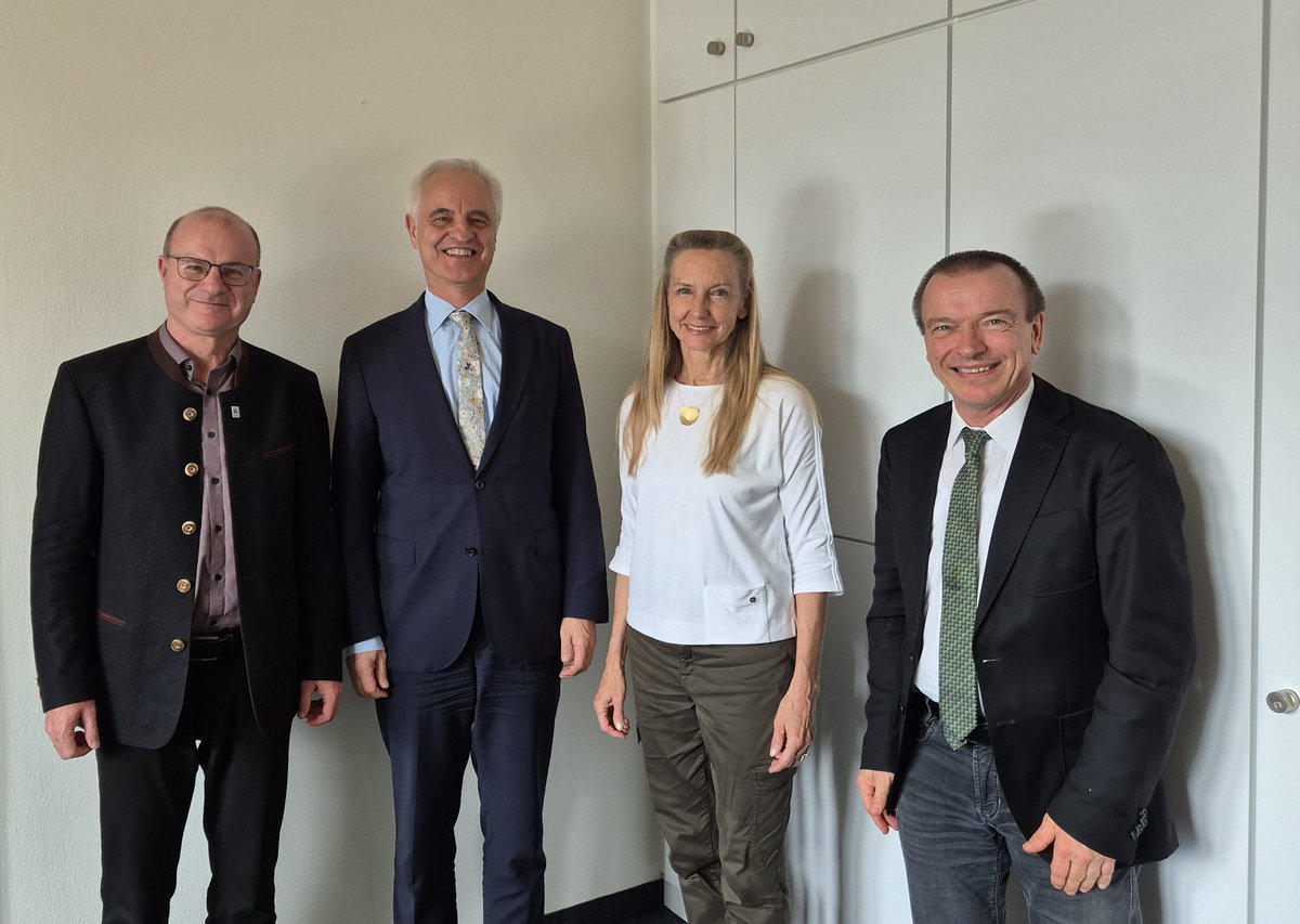 Sehr angenehmer &amp; anregender Austausch mit Konrad Schober, Regierungspräsident von Oberbayern, zu großer Bandbreite von Themen. Herzlichen Dank! #Windkraft #PV_Anlagen #Umweltbildung #Wiedervernässung #Moore