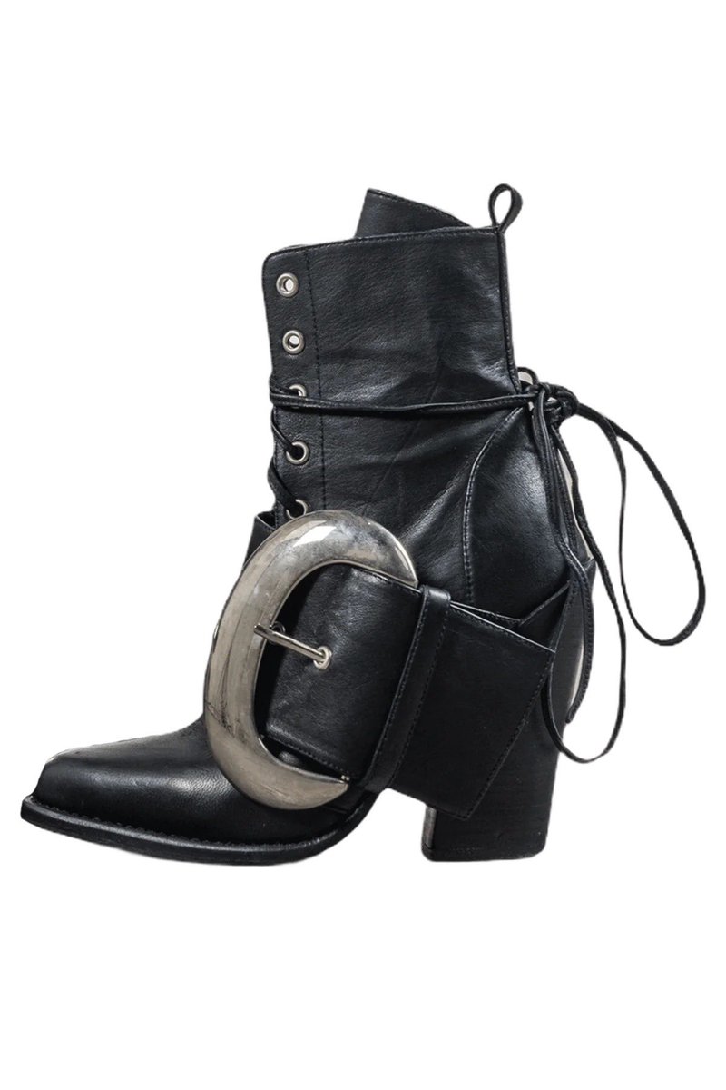 _joulian_'s tweet image. mark baigent, sotadic boots