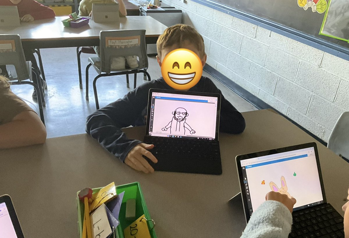 techmental's tweet image. Lumio whiteboard activity turned into improptu “Draw Mr. D” challenge.
Really captured my essence :)