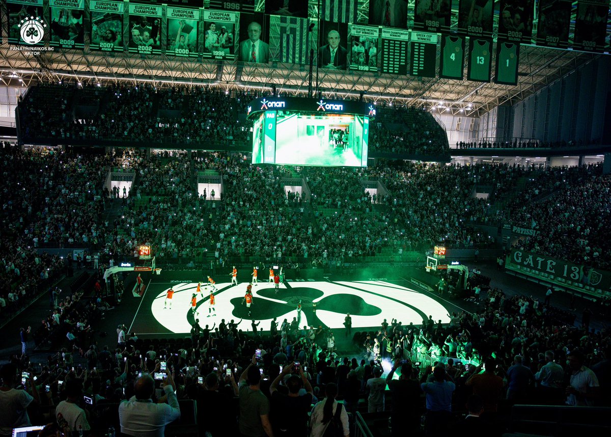 Paobcgr's tweet photo. When novelty meets a vision, the result surpasses any expectation. Setting new standards for the game that we love! 

The Glass World is what we need for a fresh start ✨☘️

#WeTheGreens #paobcaktor #LiveTheGreenMagic https://t.co/iOLnaHcf7B