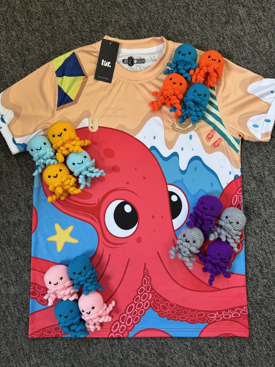Giveaway! 

We’ve teamed up with <a href="/LlantwitMajorFC/">CPD Llanilltud Fawr/Llantwit Major AFC</a> and have purchased 20 octopuses which we will be giving away with the next 20 shirts ordered. 

rb.gy/0z7z2j

The shirt was created in memory of Evelyn Elizabeth Sara Thomas, and the octopuses are being made to raise
