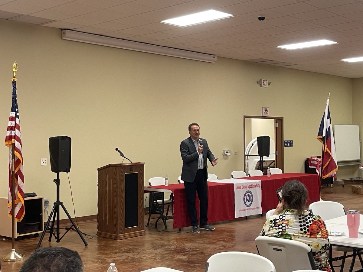 MichaelJCloud's tweet photo. Lavaca County is fired up to keep Texas Texas! My team and I had the opportunity to visit with local Patriots who are ready to win this November. Thankful for their work. #TX27 https://t.co/zB65YviFyi