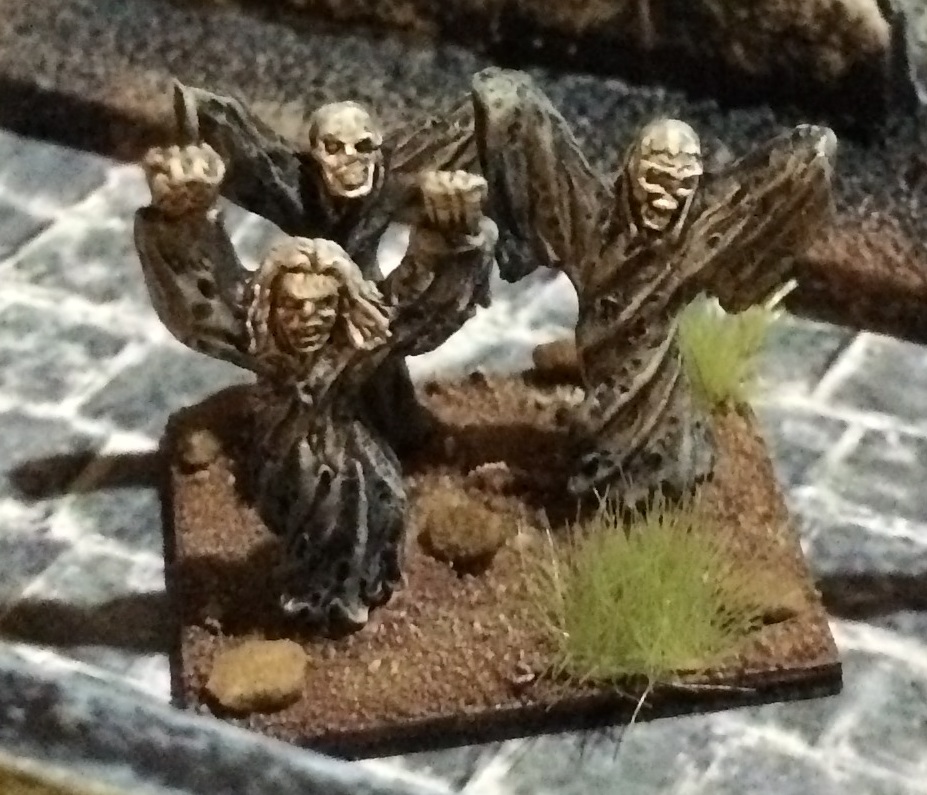 LMT_Studio's tweet photo. Something new for my Middle-Earth/Lord of the Rings project.  Wraiths/Spirits from Pendraken to haunt places of darkness. #10mm #lotr #wargame #middleearth @pendraken https://t.co/iNE3Ajn7Fw