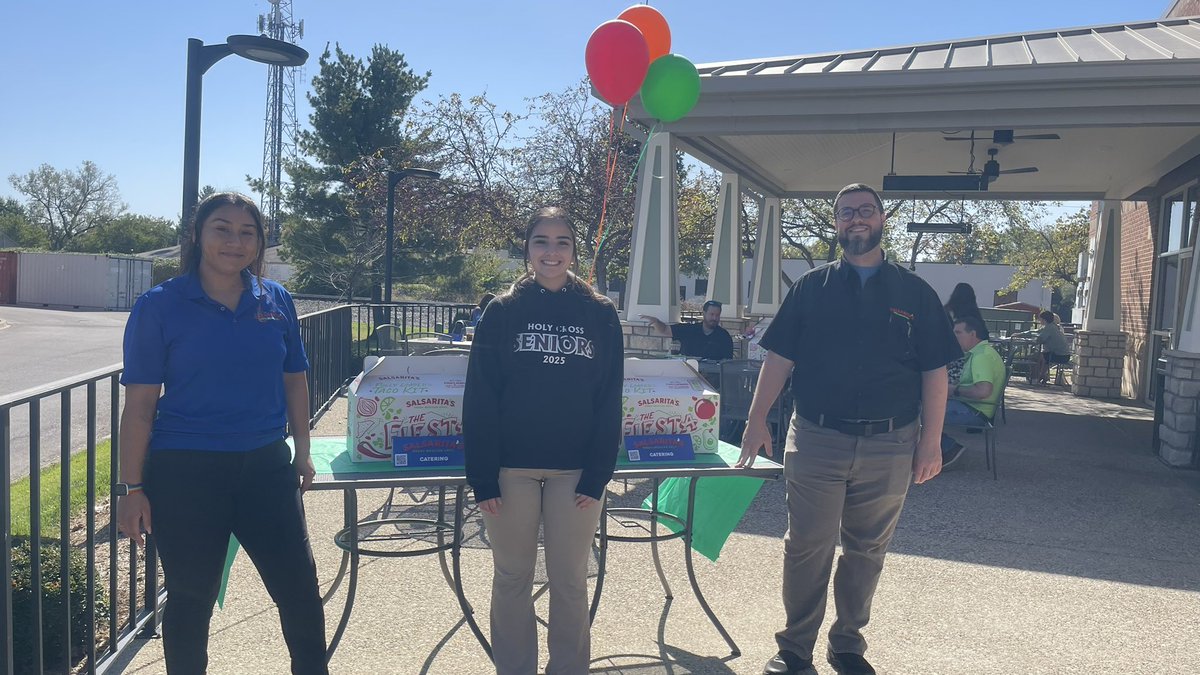 chiploverlou's tweet photo. Sunny and 75!
#ChamberSt. Matthews Networking Event hosted @Salsaritas! #HolyCrossHS Intern Madalyn 1st Networking event.
Be open to learning. Communication. #BetterUp
It’s not the fake smile or practiced speech that creates the lasting allure of true influence. https://t.co/3gGgRX4CTK