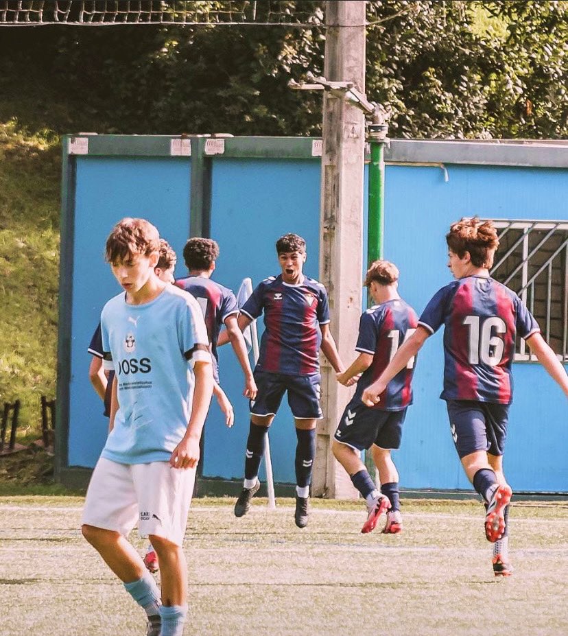 👋👋👋

➕ Bateria topera 🔋

⏯️ Jaurdunaldi berri baten bila! 🔛

#armagintxoak ⚔️