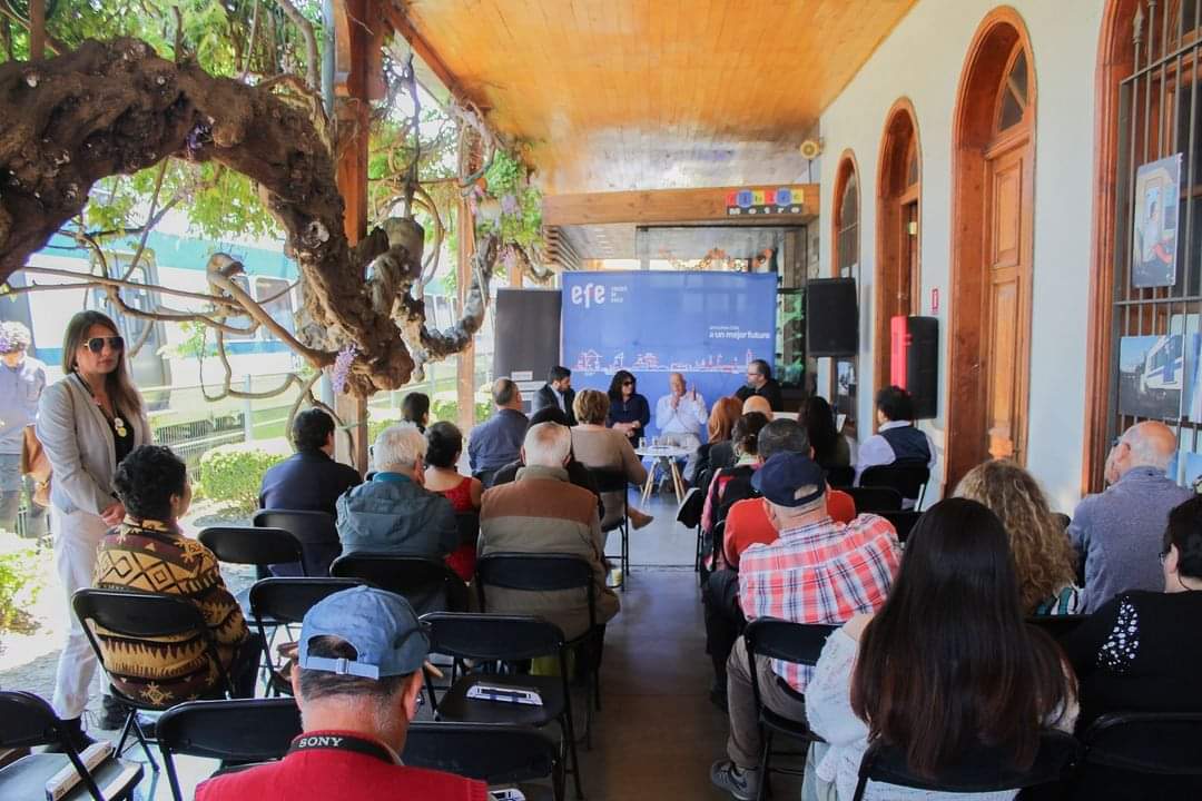 TrenQta's tweet photo. Memoria Ferroviaria en la Región de Valparaíso: Trabajo, Organización y Afectos; realizado el pasado 05 de octubre en el marco de la exposición “Por la línea corre el tren” y la conmemoración del Día del Trabajador Ferroviario.

¡Gracias a todas y todos por participar! https://t.co/uyoPE4WlUZ