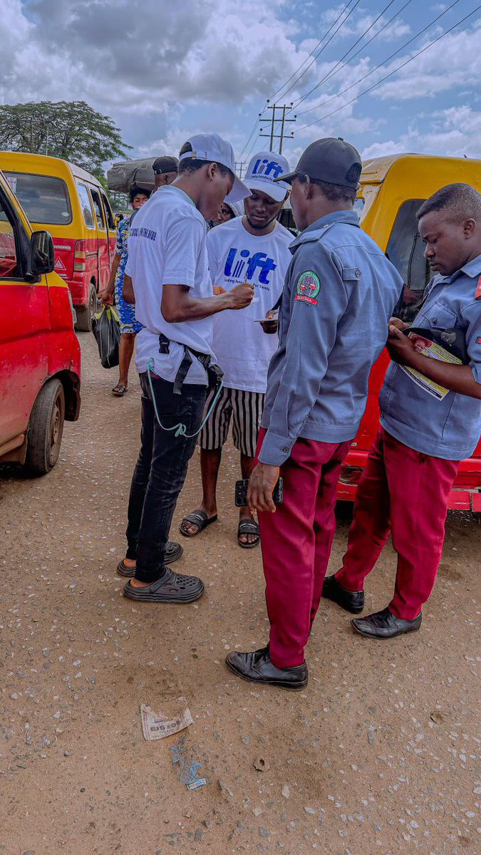Ufcoin's tweet photo. Happening live now in Benin Nigeria.. feel free to join them.

Visit https://t.co/wgeyeiJoBE to buy a share. https://t.co/5dAK72zlgi