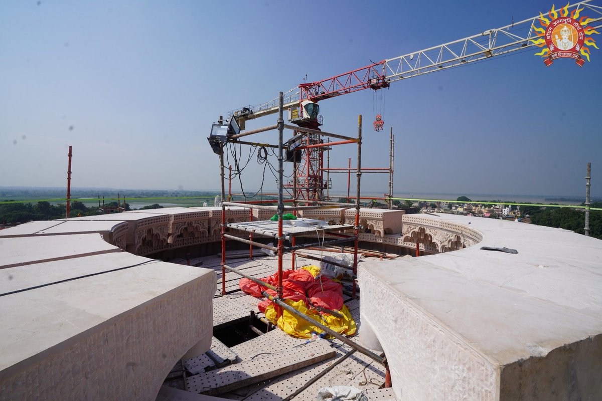 ShriRamTeerth's tweet image. आज, अश्विन शुक्ल नवमी, विक्रमी संवत 2081 तदानुसार  11 अक्टूबर 2024 को श्री राम जन्मभूमि मंदिर के शिखर निर्माण में पत्थरों की प्रथम परत का कार्य पूर्ण हुआ

Today, on Ashwin Shukla Navami, Vikram Samvat 2081 i.e. October 11, 2024, the work of laying the first layer of stones in the…