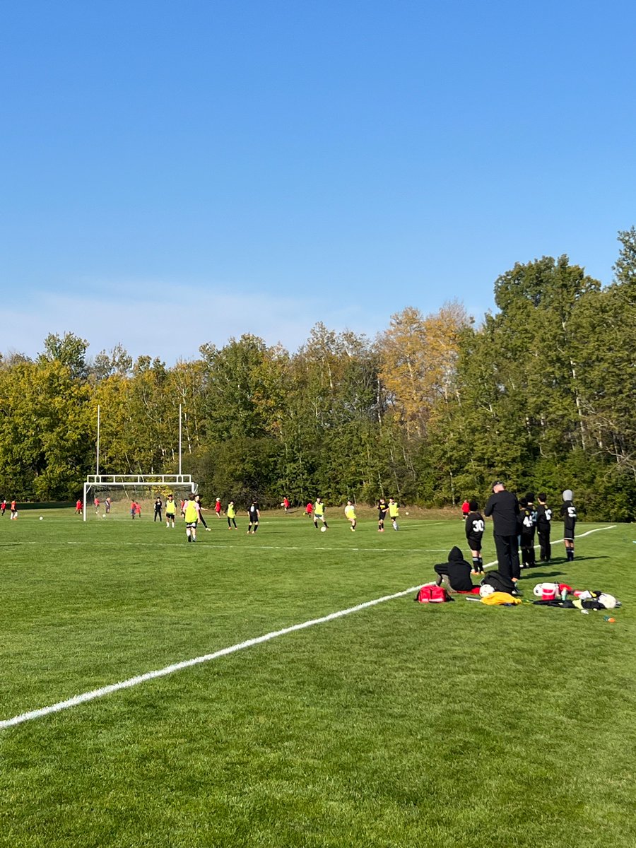 Great start to the game! <a href="/thestingersbuzz/">St. Michael School</a> <a href="/MrStafford47/">Sean Stafford</a>