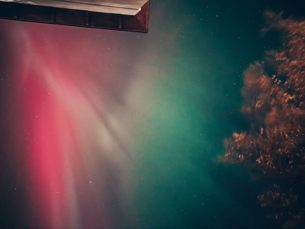 maximumlife1's tweet photo. #aurora https://t.co/hZdPaMtfG4