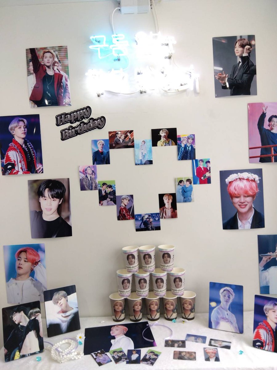 ジミンちゃんのお誕生日イベントで<a href="/guleumlovesyou/">☁️guleum☁️</a>さんにも先日行ってきました🐤💜
こちらも素敵な装飾がされていました🥰🐥💚
<a href="/ethereal__jimin/">이더리얼</a> 様
<a href="/guleumlovesyou/">☁️guleum☁️</a>
#Jimin #지민 #ジミン
#Jimtober2024