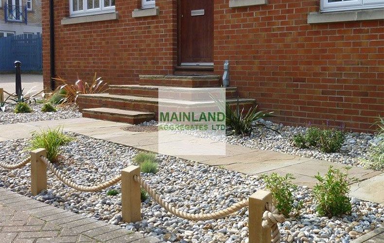 🌿 Garden pebbles: A long-lasting landscaping solution! Durable and weather-resistant, Mainland Aggregates' <a href="/MainlandAggsLtd/">Mainland Aggregates</a> garden pebbles can enhance your outdoor space for decades with minimal upkeep. A smart, stylish investment for any garden! 🌱 buff.ly/4eF0XIi